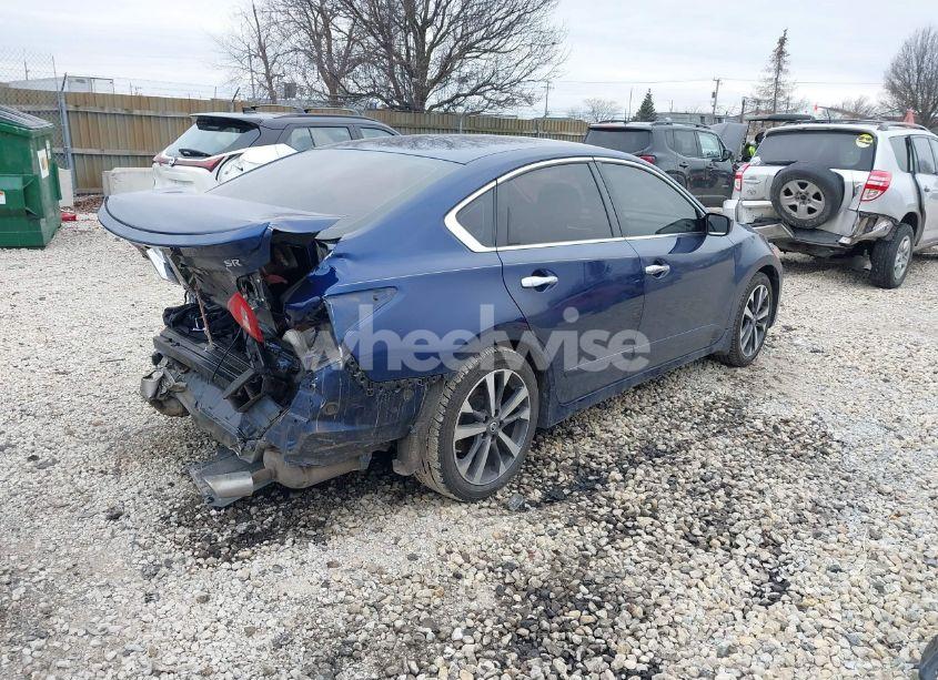 Photo 4 of 2016 Nissan Altima 2.5 SR (VIN 1N4AL3AP6GC205376)