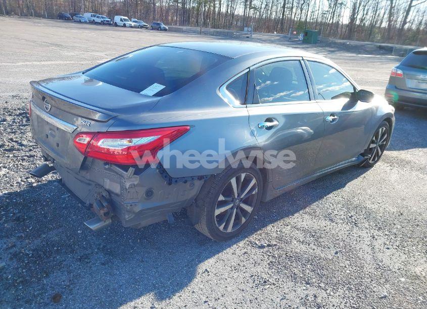 Photo 4 of 2016 Nissan Altima 2.5 SR (VIN 1N4AL3AP6GC211601)
