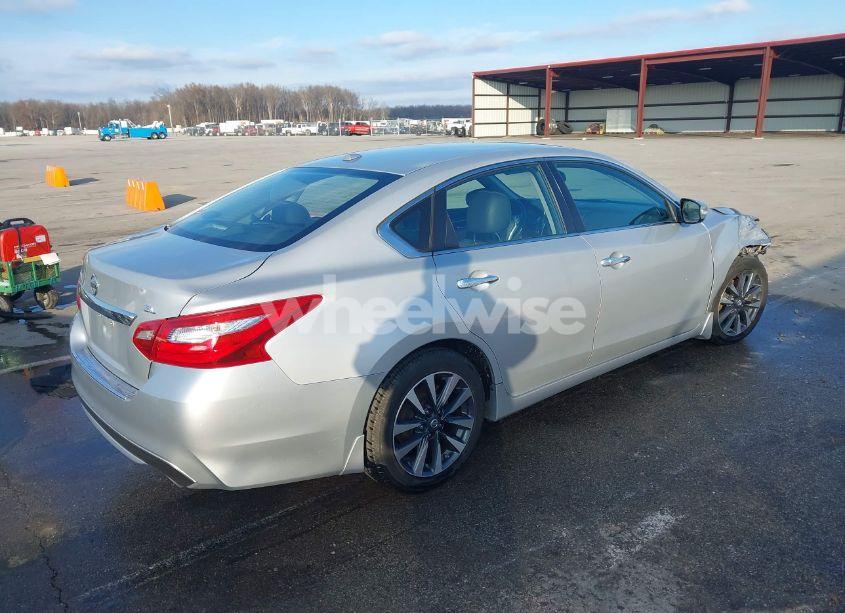 Photo 4 of 2016 Nissan Altima 2.5 SL (VIN 1N4AL3AP6GC224476)