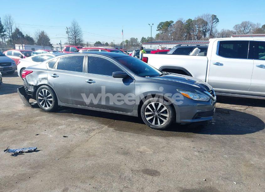 Photo 13 of 2016 Nissan Altima 2.5/2.5 S/2.5 SL/2.5 SR/2.5 SV (VIN 1N4AL3AP6GC228561)