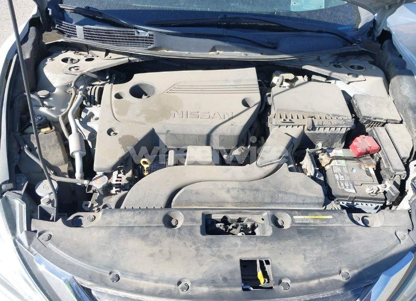 Photo 10 of 2016 Nissan Altima 2.5/2.5 S/2.5 SL/2.5 SR/2.5 SV (VIN 1N4AL3AP6GC232383)