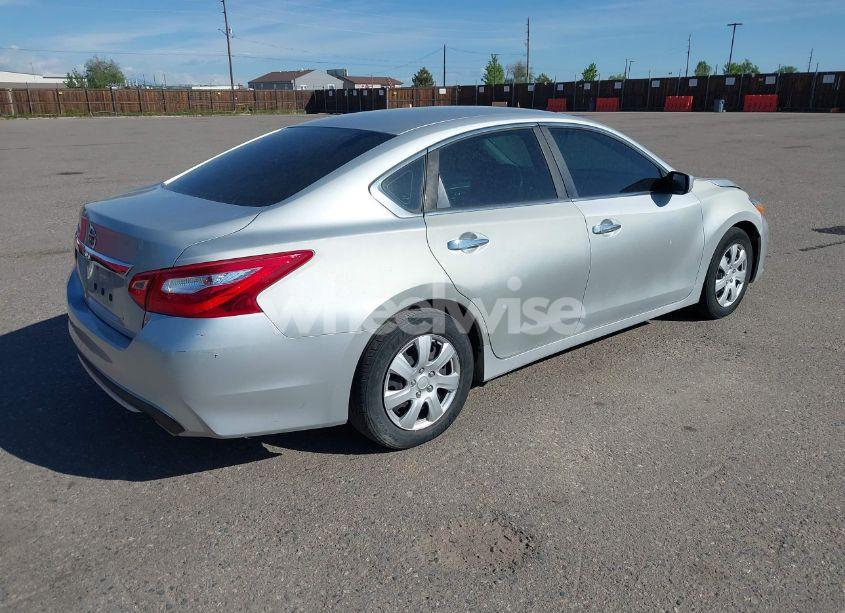 Photo 4 of 2016 Nissan Altima 2.5/2.5 S/2.5 SL/2.5 SR/2.5 SV (VIN 1N4AL3AP6GC232383)