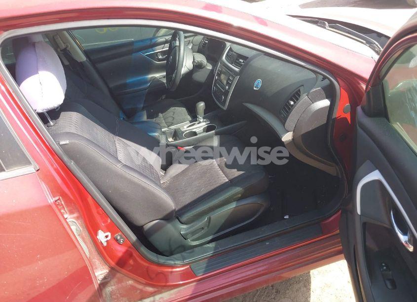 Photo 5 of 2016 Nissan Altima 2.5 S (VIN 1N4AL3AP6GC242217)