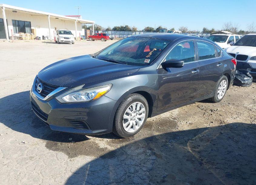 Photo 2 of 2016 Nissan Altima 2.5/2.5 S/2.5 SL/2.5 SR/2.5 SV (VIN 1N4AL3AP6GC245957)