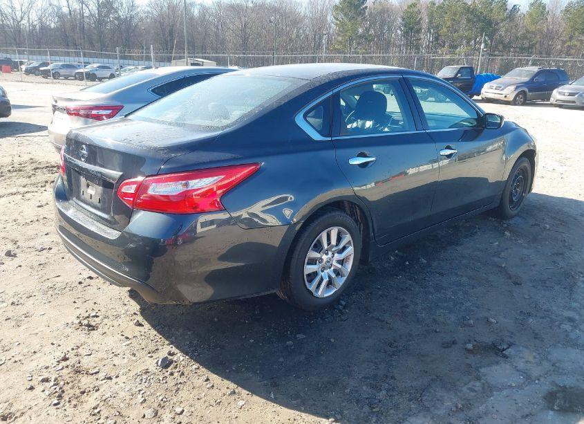 Photo 4 of 2016 Nissan Altima 2.5/2.5 S/2.5 SL/2.5 SR/2.5 SV (VIN 1N4AL3AP6GC245957)