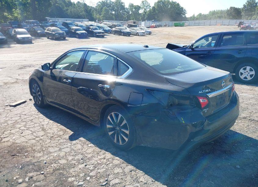 Photo 3 of 2016 Nissan Altima 2.5 SL (VIN 1N4AL3AP6GC247482)