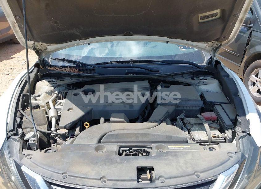 Photo 10 of 2016 Nissan Altima 2.5/2.5 S/2.5 SL/2.5 SR/2.5 SV (VIN 1N4AL3AP6GC256795)
