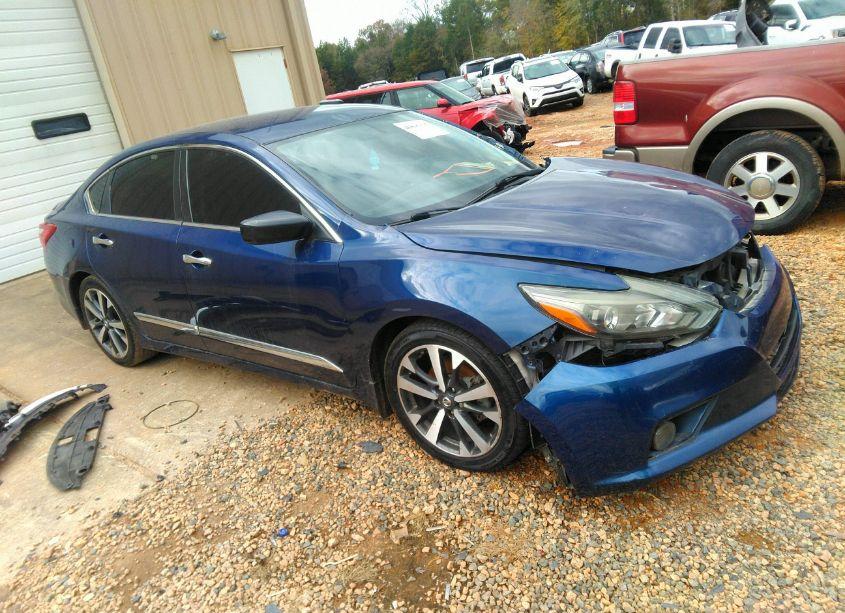 2016 Nissan Altima 2.5 SR (VIN 1N4AL3AP6GC256926) main photo