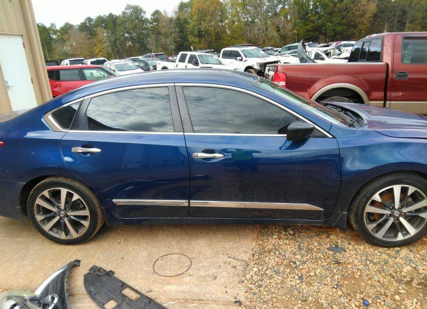 Photo 14 of 2016 Nissan Altima 2.5 SR (VIN 1N4AL3AP6GC256926)