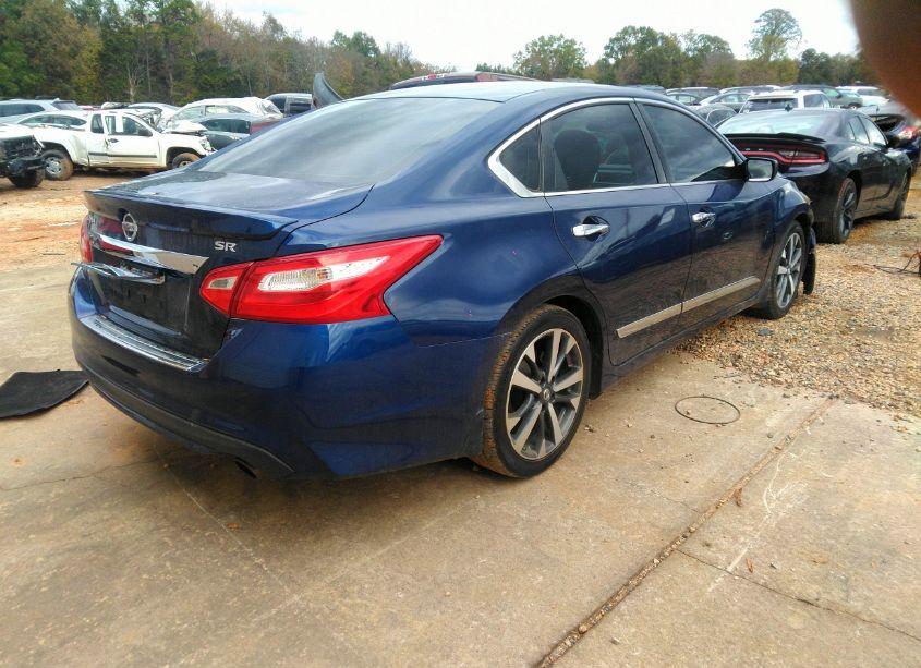 Photo 4 of 2016 Nissan Altima 2.5 SR (VIN 1N4AL3AP6GC256926)