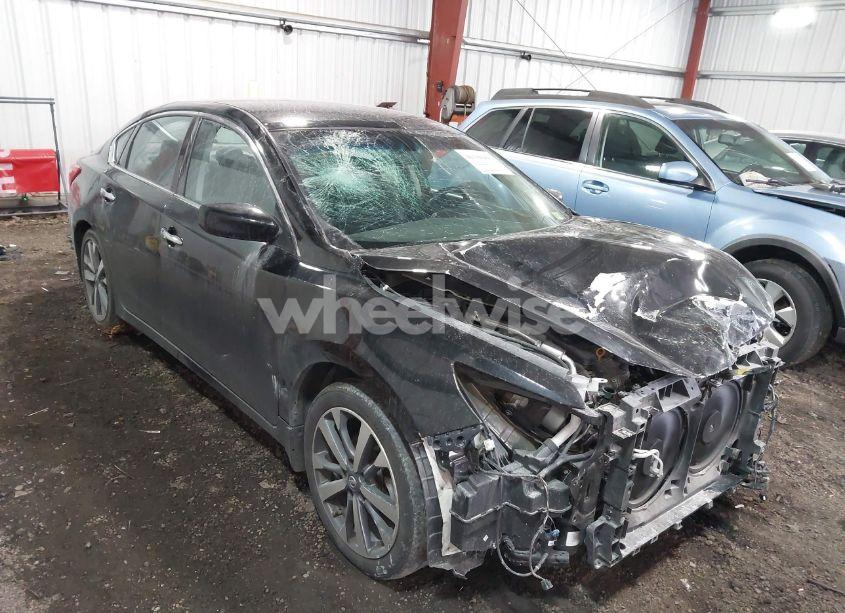 2016 Nissan Altima 2.5 SR (VIN 1N4AL3AP6GC261446) main photo