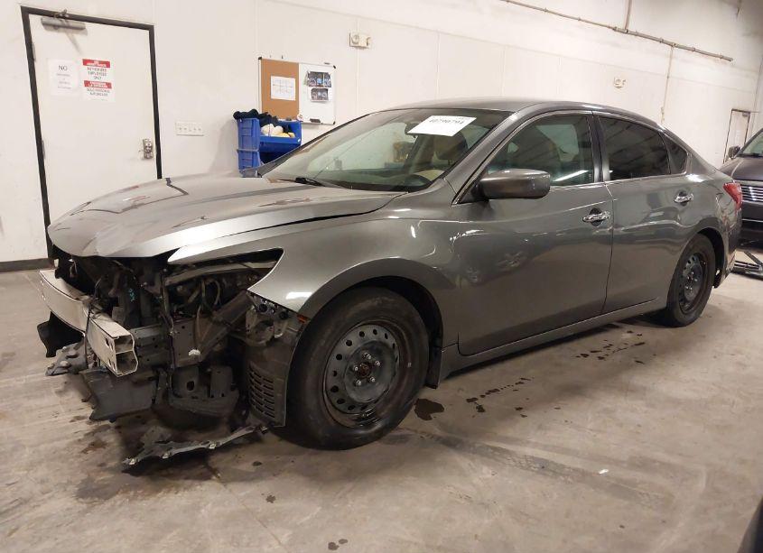 Photo 2 of 2016 Nissan Altima 2.5 S (VIN 1N4AL3AP6GC263522)