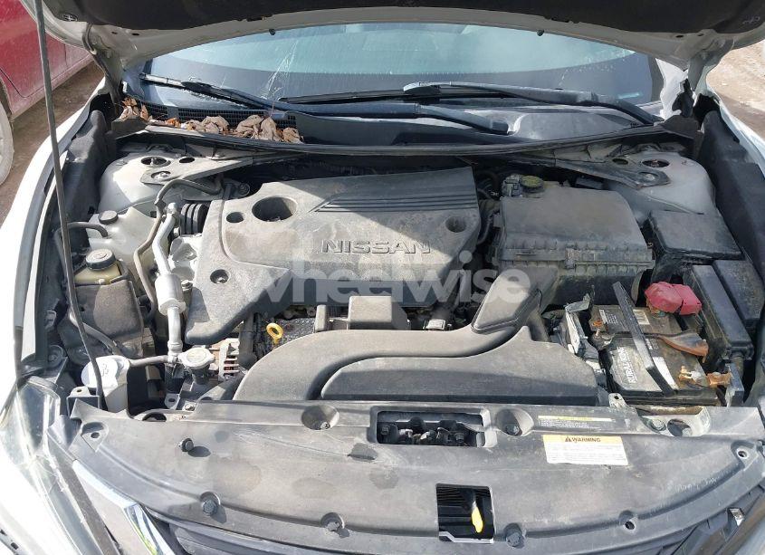 Photo 10 of 2016 Nissan Altima 2.5 S (VIN 1N4AL3AP6GC271779)