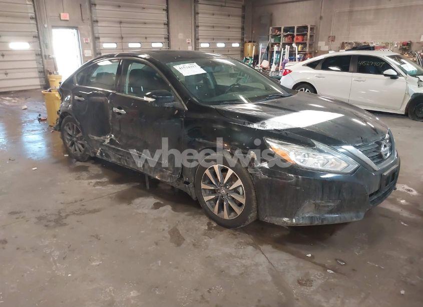 2016 Nissan Altima 2.5 SV (VIN 1N4AL3AP6GC272379) main photo