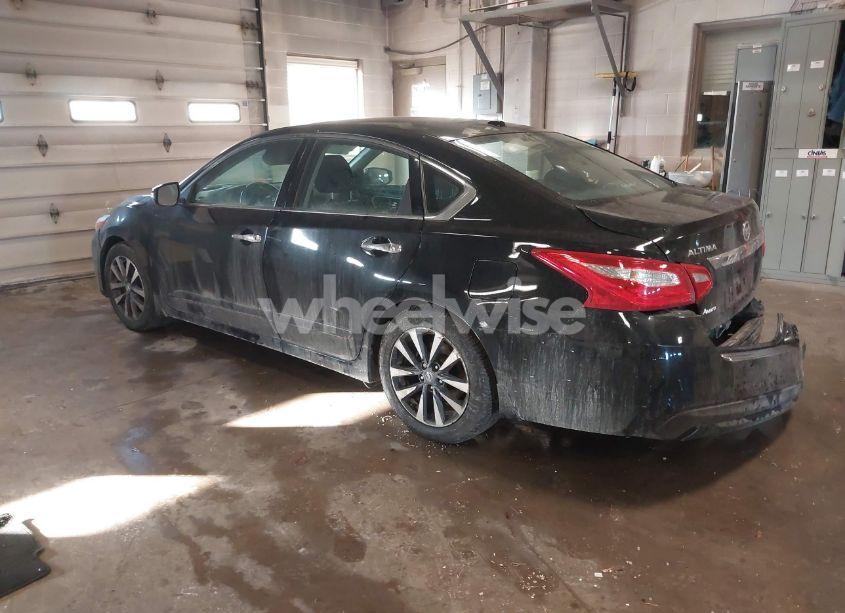 Photo 3 of 2016 Nissan Altima 2.5 SV (VIN 1N4AL3AP6GC272379)