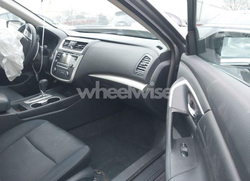 Photo 5 of 2016 Nissan Altima 2.5 SR (VIN 1N4AL3AP6GC275492)