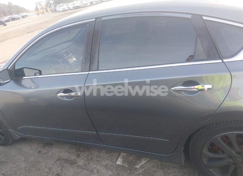 Photo 14 of 2016 Nissan Altima 2.5 SR (VIN 1N4AL3AP6GC281535)