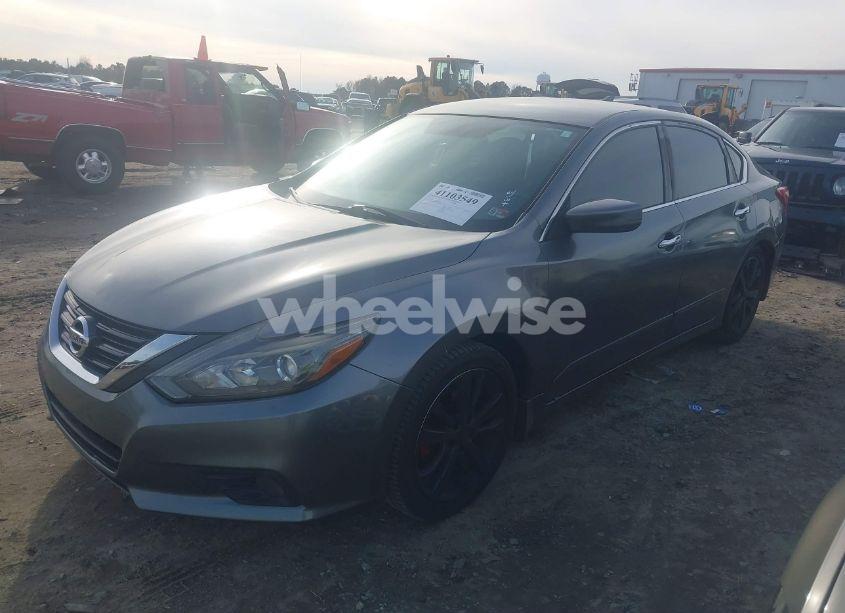 Photo 2 of 2016 Nissan Altima 2.5 SR (VIN 1N4AL3AP6GC281535)