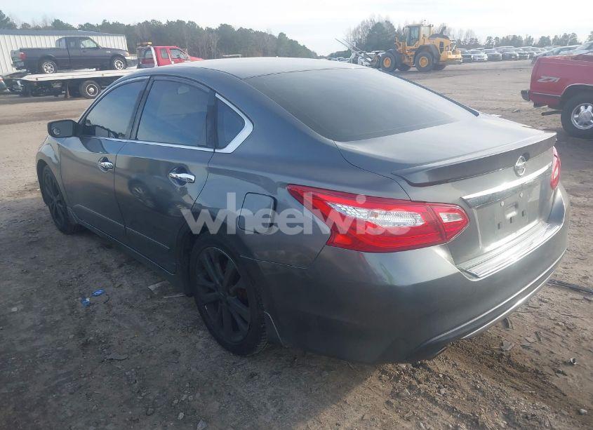 Photo 3 of 2016 Nissan Altima 2.5 SR (VIN 1N4AL3AP6GC281535)