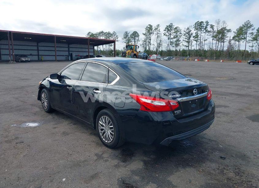 Photo 3 of 2016 Nissan Altima 2.5/2.5 S/2.5 SL/2.5 SR/2.5 SV (VIN 1N4AL3AP6GN330656)