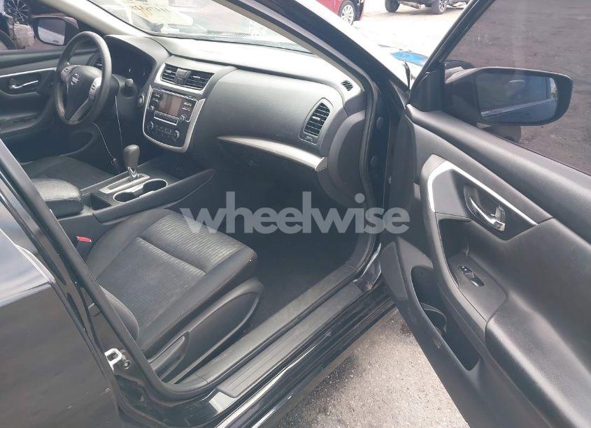 Photo 5 of 2016 Nissan Altima 2.5/2.5 S/2.5 SL/2.5 SR/2.5 SV (VIN 1N4AL3AP6GN330656)