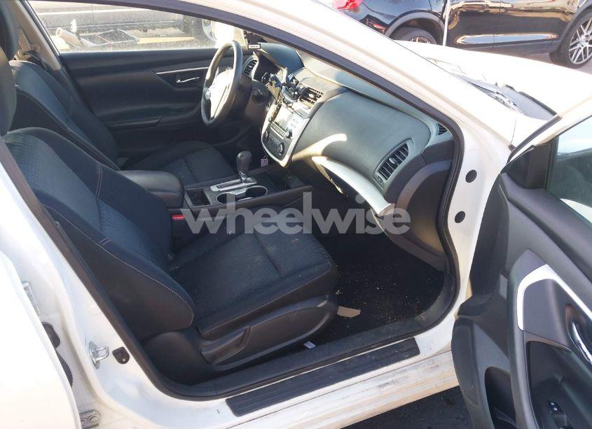 Photo 5 of 2016 Nissan Altima 2.5/2.5 S/2.5 SL/2.5 SR/2.5 SV (VIN 1N4AL3AP6GN336019)