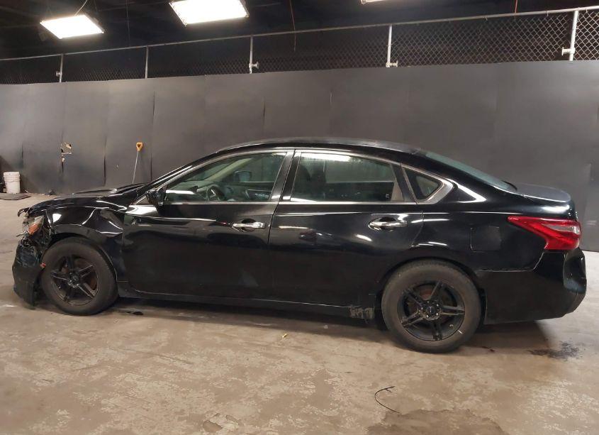 Photo 14 of 2016 Nissan Altima 2.5/2.5 S/2.5 SL/2.5 SR/2.5 SV (VIN 1N4AL3AP6GN355721)