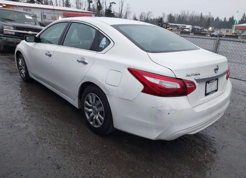 Photo 3 of 2016 Nissan Altima 2.5/2.5 S/2.5 SL/2.5 SR/2.5 SV (VIN 1N4AL3AP6GN375578)