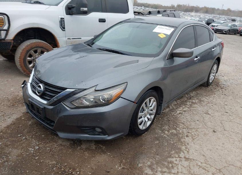 Photo 2 of 2016 Nissan Altima 2.5 SR (VIN 1N4AL3AP6GN382739)