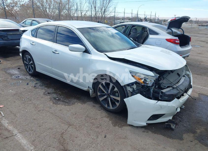 2016 Nissan Altima 2.5 SR (VIN 1N4AL3AP6GN391358) main photo