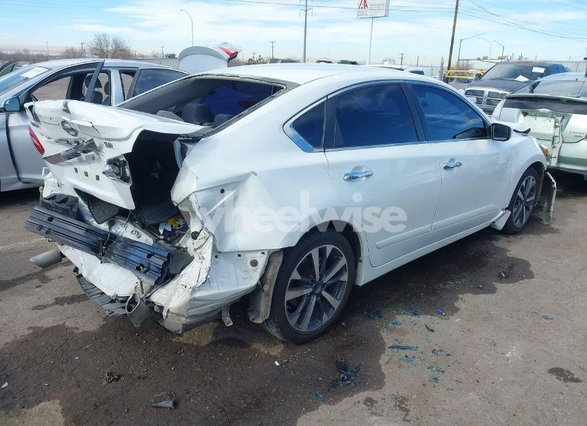 Photo 4 of 2016 Nissan Altima 2.5 SR (VIN 1N4AL3AP6GN391358)