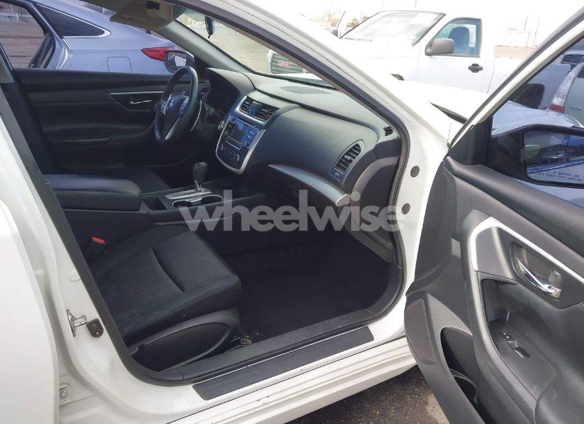 Photo 5 of 2016 Nissan Altima 2.5 SR (VIN 1N4AL3AP6GN391358)