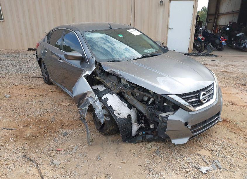 2017 Nissan Altima 2.5/2.5 S/2.5 SL/2.5 SR/2.5 SV (VIN 1N4AL3AP6HC111824) main photo