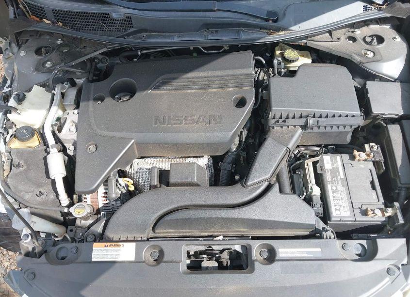 Photo 10 of 2017 Nissan Altima 2.5/2.5 S/2.5 SL/2.5 SR/2.5 SV (VIN 1N4AL3AP6HC111824)