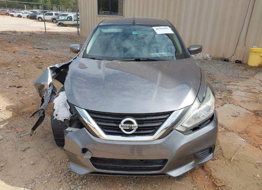 Photo 11 of 2017 Nissan Altima 2.5/2.5 S/2.5 SL/2.5 SR/2.5 SV (VIN 1N4AL3AP6HC111824)