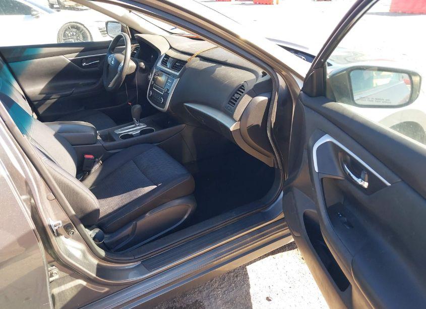 Photo 5 of 2017 Nissan Altima 2.5 S (VIN 1N4AL3AP6HC119616)