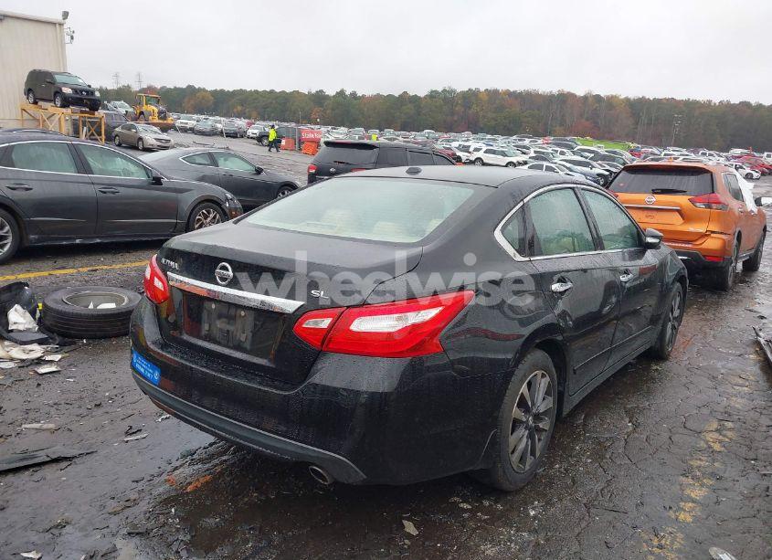 Photo 4 of 2017 Nissan Altima 2.5 SL (VIN 1N4AL3AP6HC128252)
