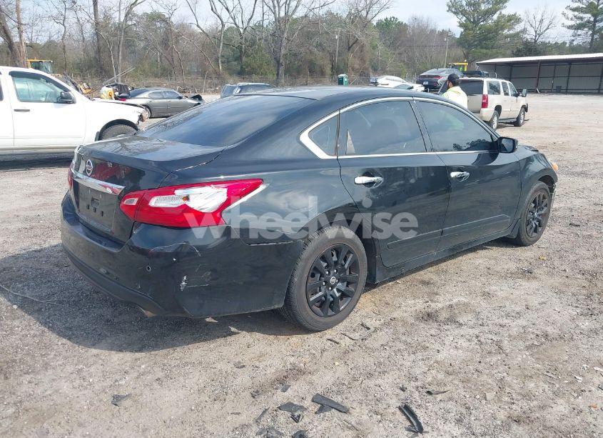 Photo 4 of 2017 Nissan Altima 2.5 S (VIN 1N4AL3AP6HC136609)