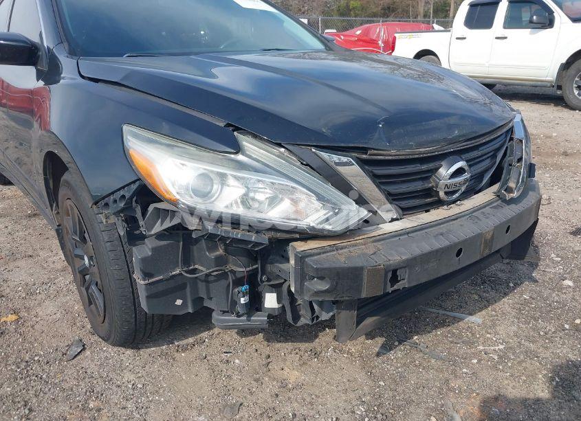 Photo 6 of 2017 Nissan Altima 2.5 S (VIN 1N4AL3AP6HC136609)