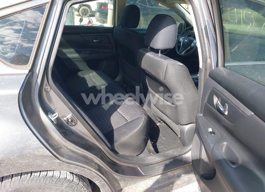 Photo 8 of 2017 Nissan Altima 2.5 S (VIN 1N4AL3AP6HC142913)