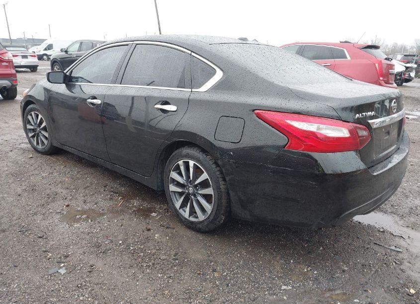 Photo 3 of 2017 Nissan Altima 2.5/2.5 S/2.5 SL/2.5 SR/2.5 SV (VIN 1N4AL3AP6HC144676)