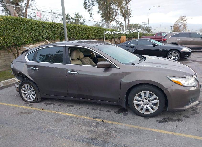 Photo 13 of 2017 Nissan Altima 2.5 S (VIN 1N4AL3AP6HC151742)