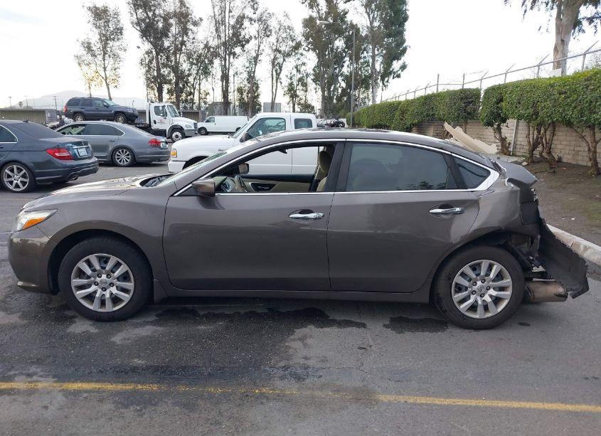 Photo 14 of 2017 Nissan Altima 2.5 S (VIN 1N4AL3AP6HC151742)