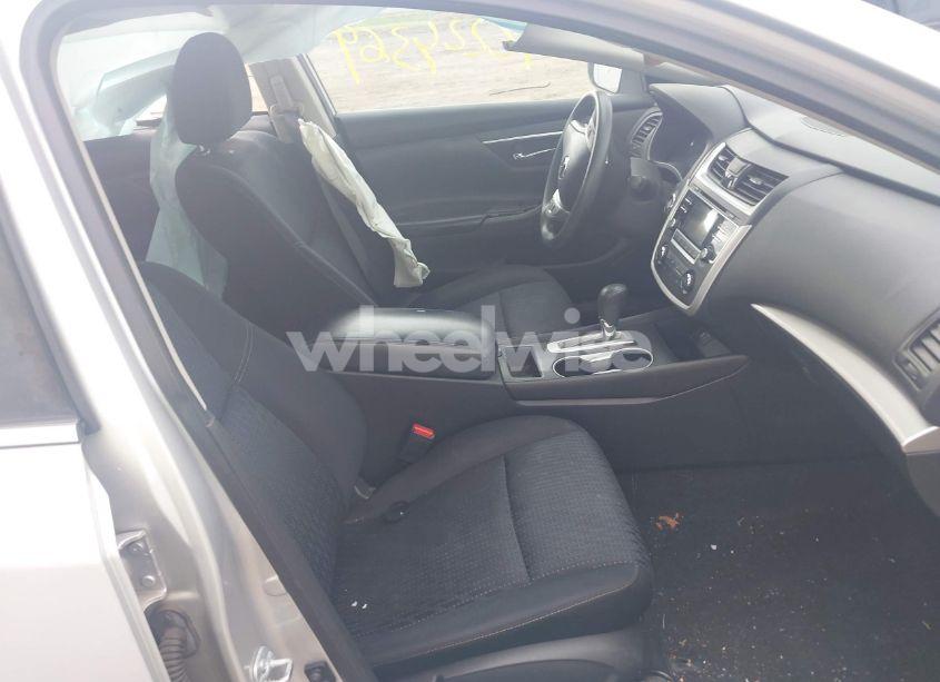 Photo 5 of 2017 Nissan Altima 2.5 S (VIN 1N4AL3AP6HC152423)