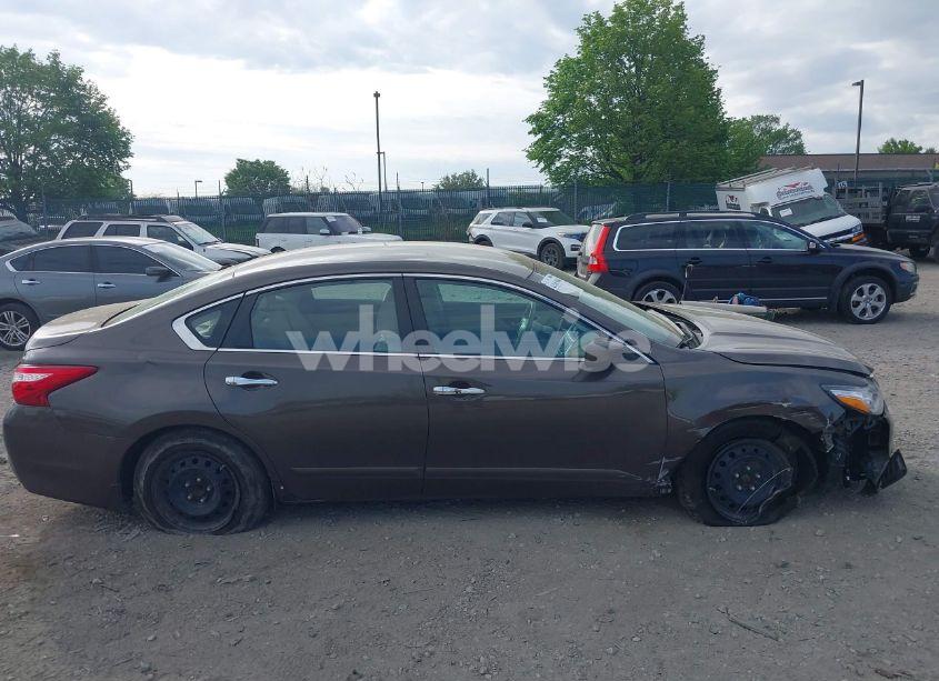 Photo 14 of 2017 Nissan Altima 2.5 S (VIN 1N4AL3AP6HC157685)