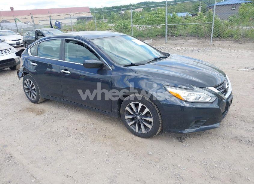 2017 Nissan Altima 2.5 SV (VIN 1N4AL3AP6HC160604) main photo