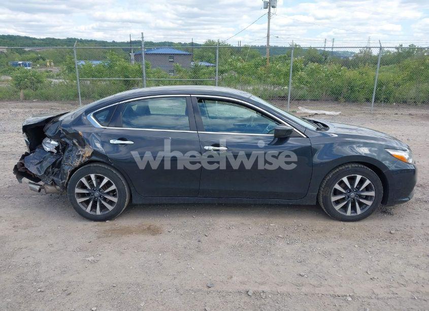 Photo 13 of 2017 Nissan Altima 2.5 SV (VIN 1N4AL3AP6HC160604)