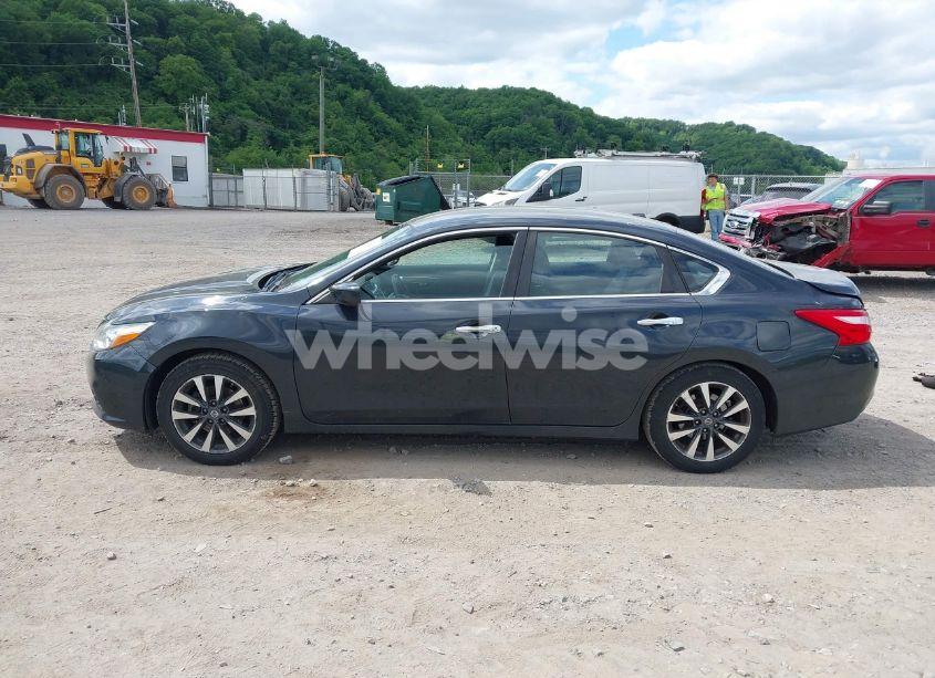 Photo 14 of 2017 Nissan Altima 2.5 SV (VIN 1N4AL3AP6HC160604)