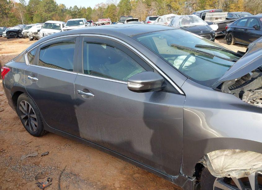 Photo 12 of 2017 Nissan Altima 2.5 SL (VIN 1N4AL3AP6HC161123)