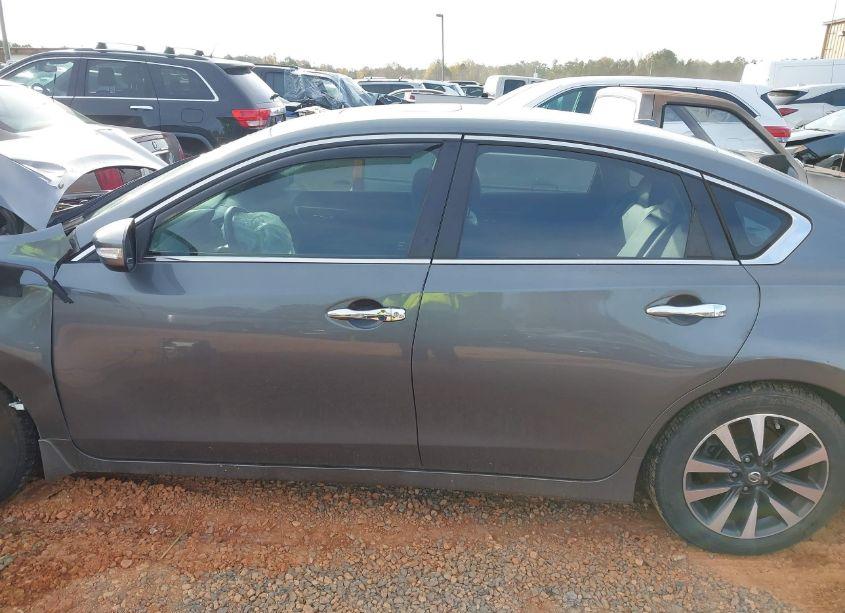 Photo 13 of 2017 Nissan Altima 2.5 SL (VIN 1N4AL3AP6HC161123)
